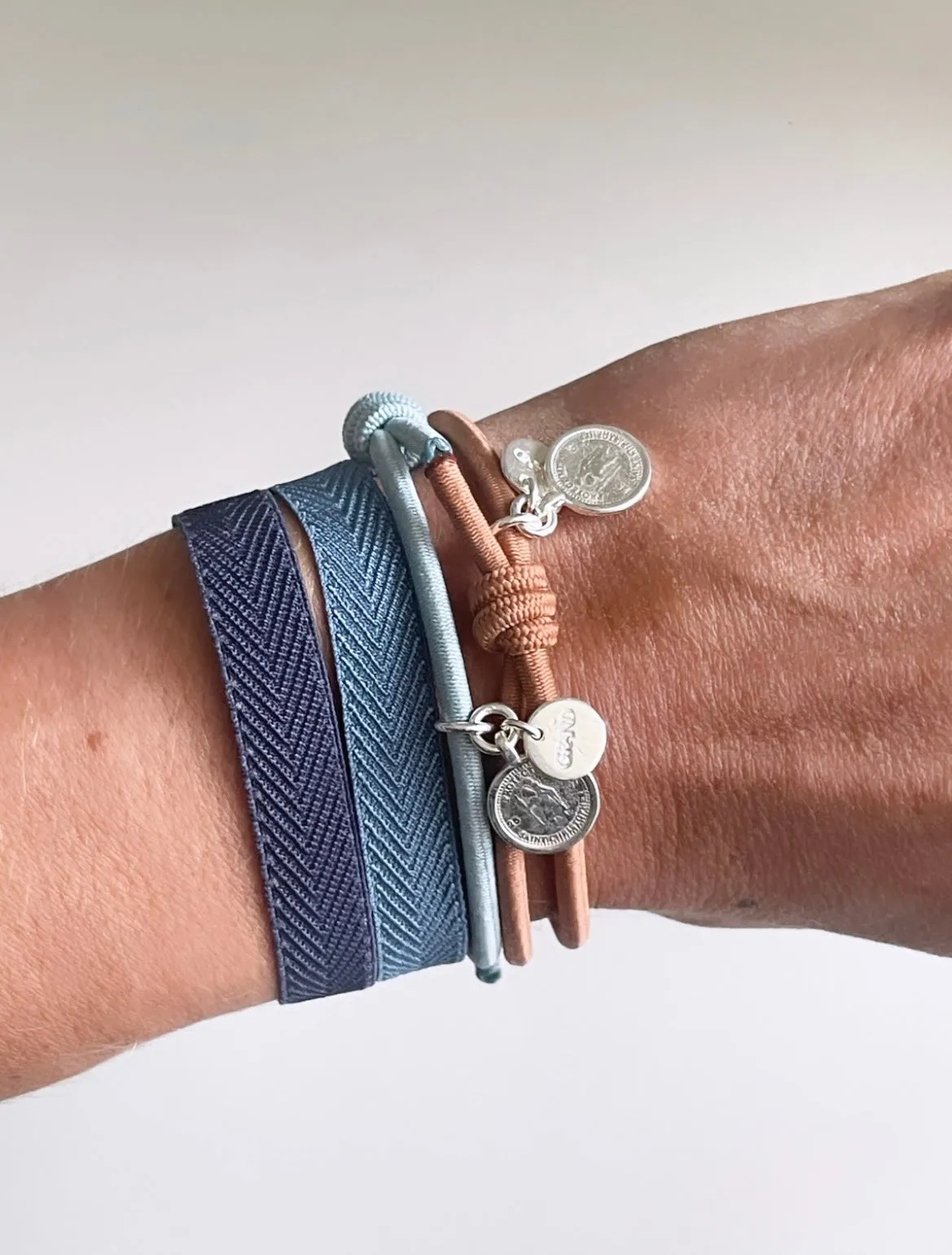 CELESTE BRACELET STEEL BLUE
